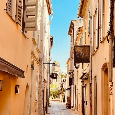Chic Et Cosy Au Coeur De Tropez Apartment *